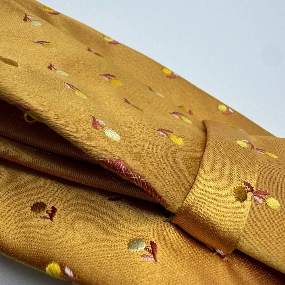Ermenegildo Zegna‎ Geometric Print Tie 100% Silk Classic Professional